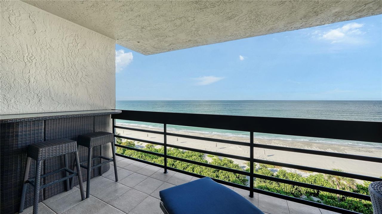 1055 Gulf Of Mexico Drive, Unit 504, Longboat Key, FL 34228 Photo