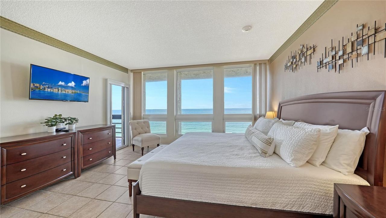 1055 Gulf Of Mexico Drive, Unit 504, Longboat Key, FL 34228 Photo