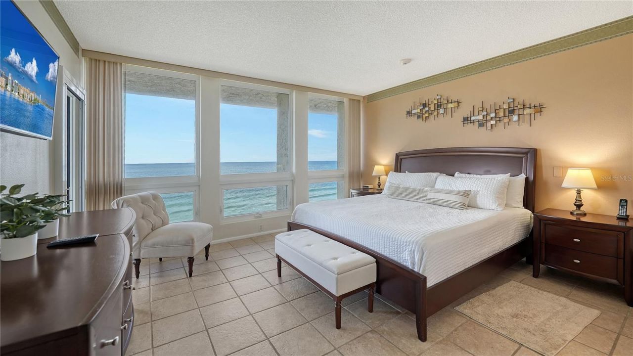 1055 Gulf Of Mexico Drive, Unit 504, Longboat Key, FL 34228 Photo