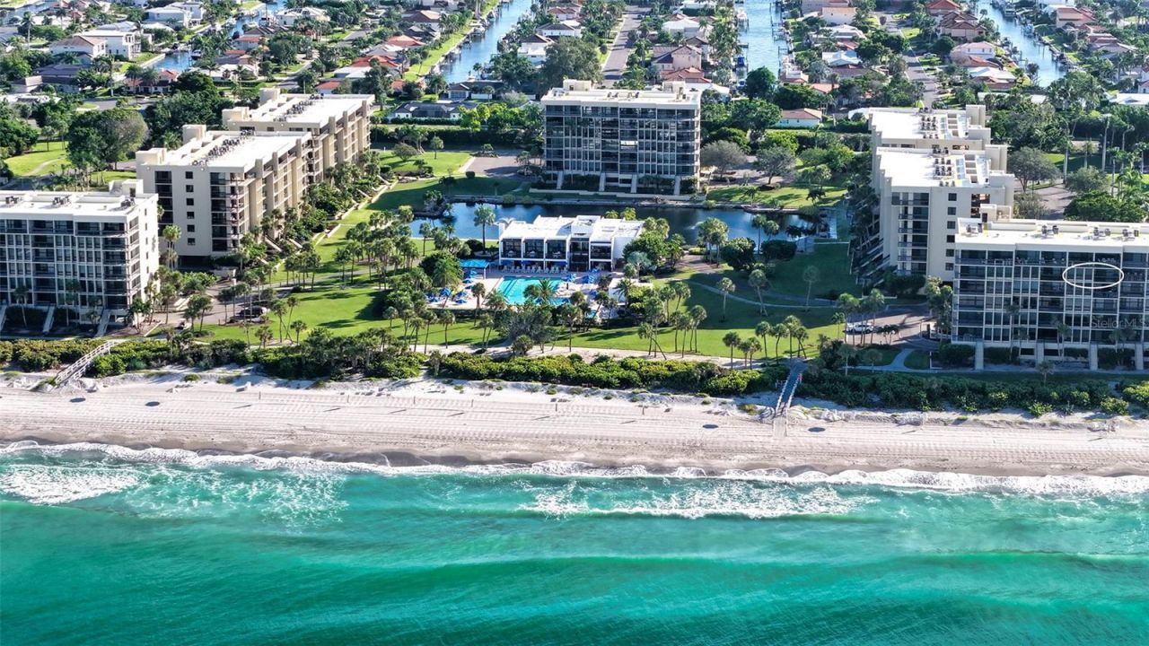 1055 Gulf Of Mexico Drive, Unit 504, Longboat Key, FL 34228 Photo