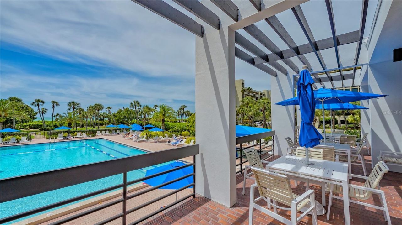 1055 Gulf Of Mexico Drive, Unit 504, Longboat Key, FL 34228 Photo