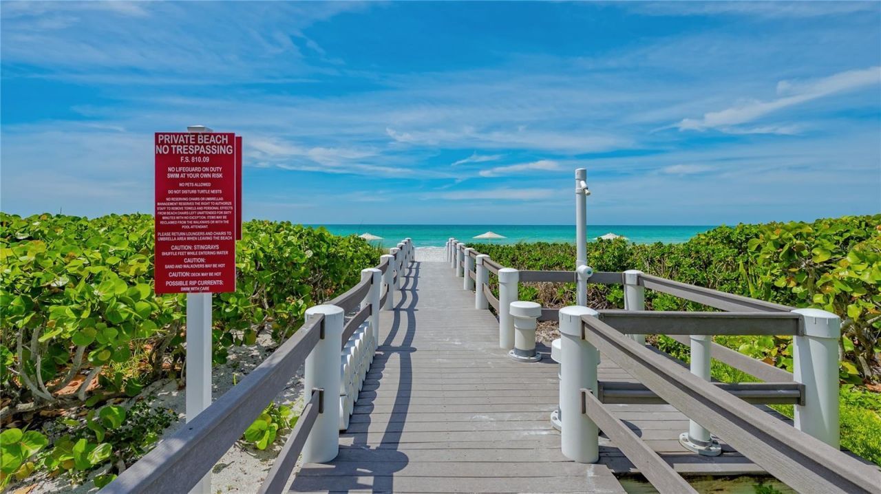 1055 Gulf Of Mexico Drive, Unit 504, Longboat Key, FL 34228 Photo