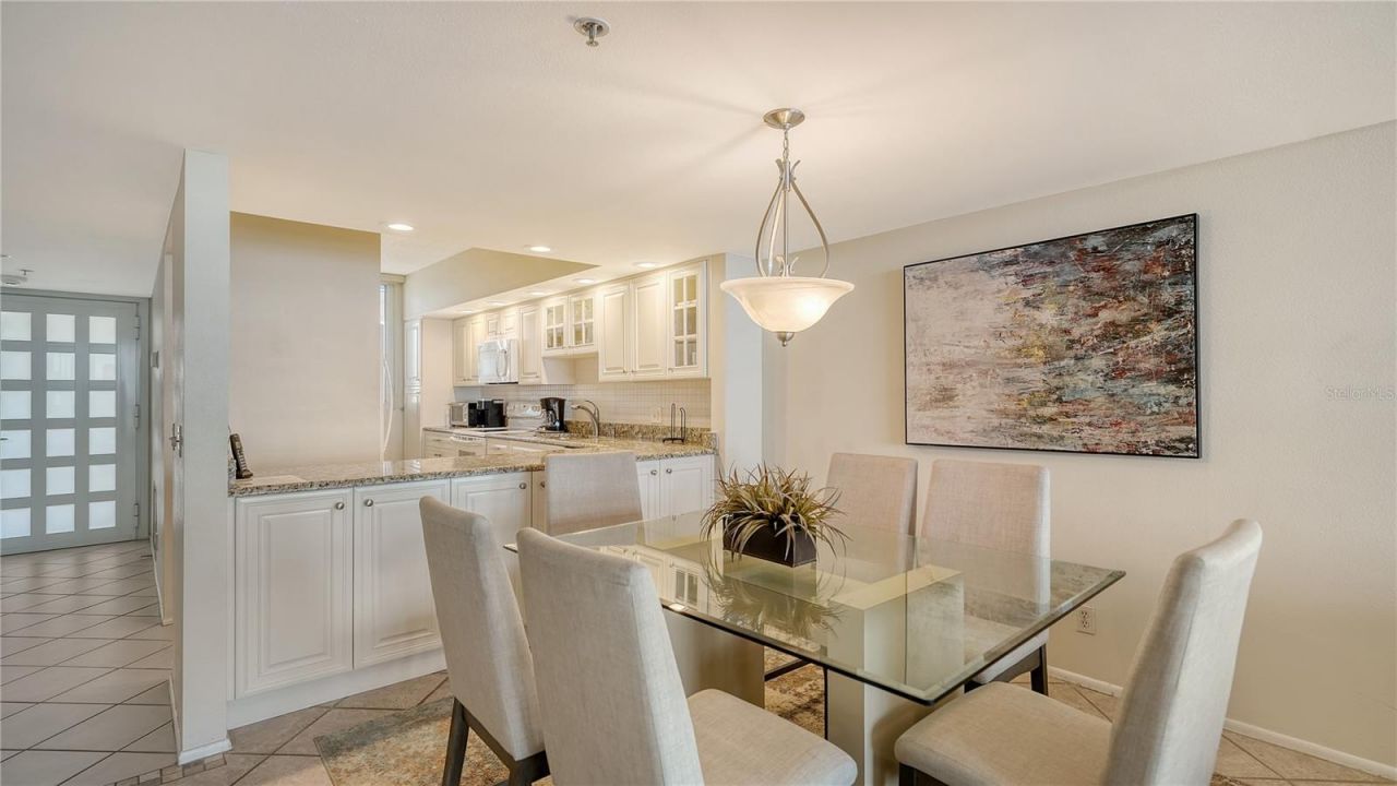 1055 Gulf Of Mexico Drive, Unit 504, Longboat Key, FL 34228 Photo