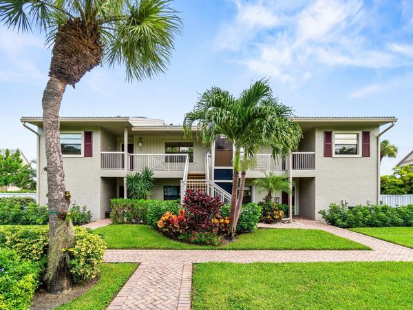 23 Eastgate Drive, Unit B, Boynton Beach, FL 33436