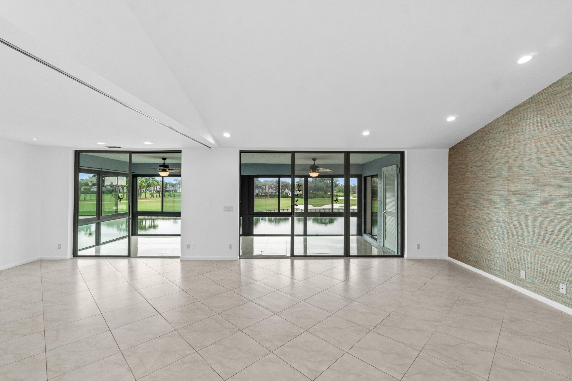 23 Eastgate Drive, Unit B, Boynton Beach, FL 33436 Photo