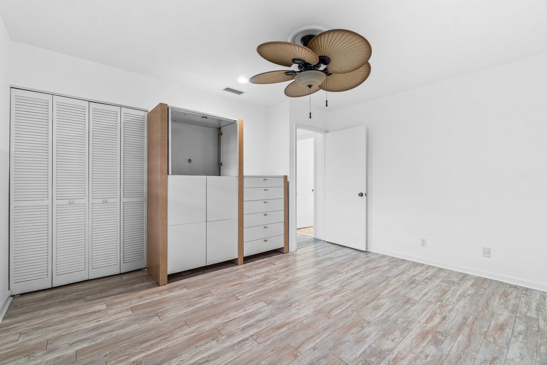 23 Eastgate Drive, Unit B, Boynton Beach, FL 33436 Photo