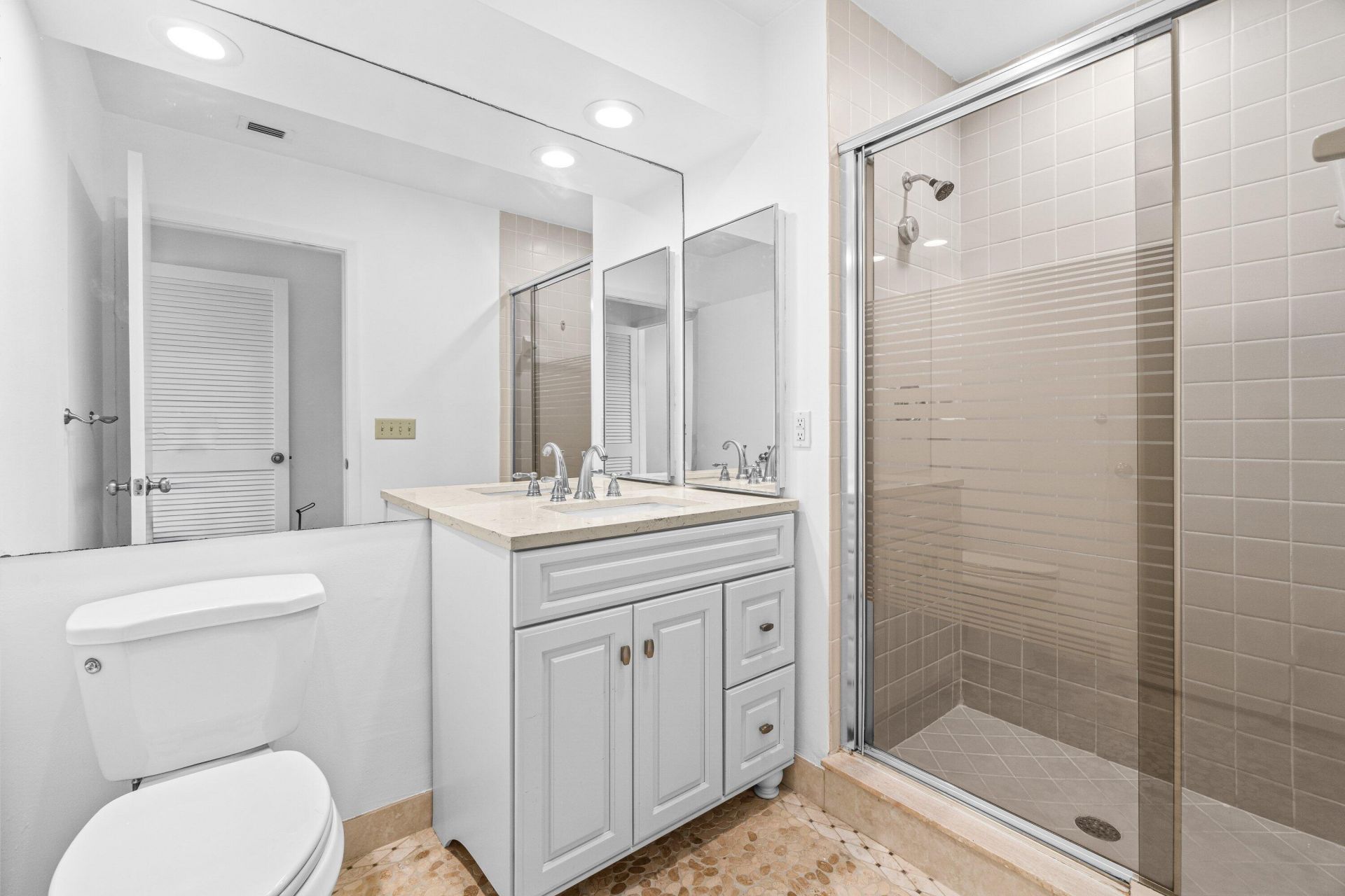 23 Eastgate Drive, Unit B, Boynton Beach, FL 33436 Photo