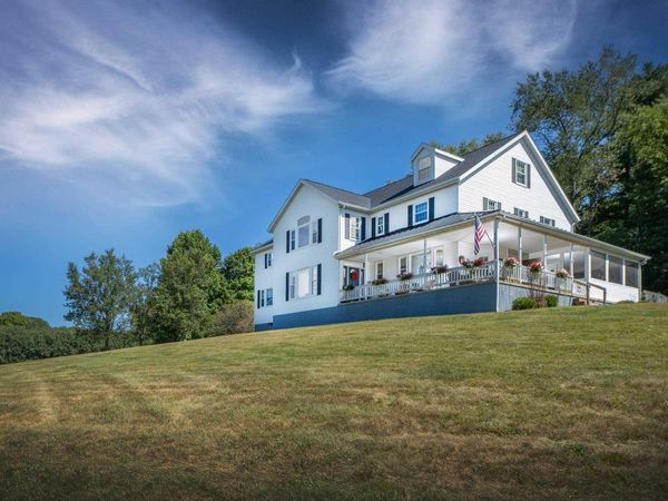 21311 Coshocton Rd, Howard, OH 43028