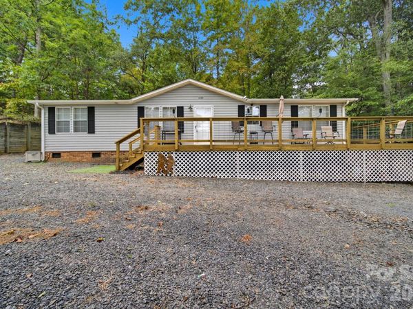 1135 Pinehaven Drive, New London, NC 28127