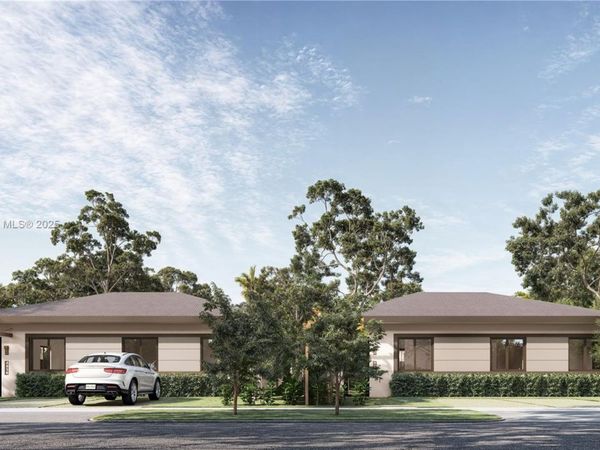 4518 NW 4th St, Miami, FL 33126