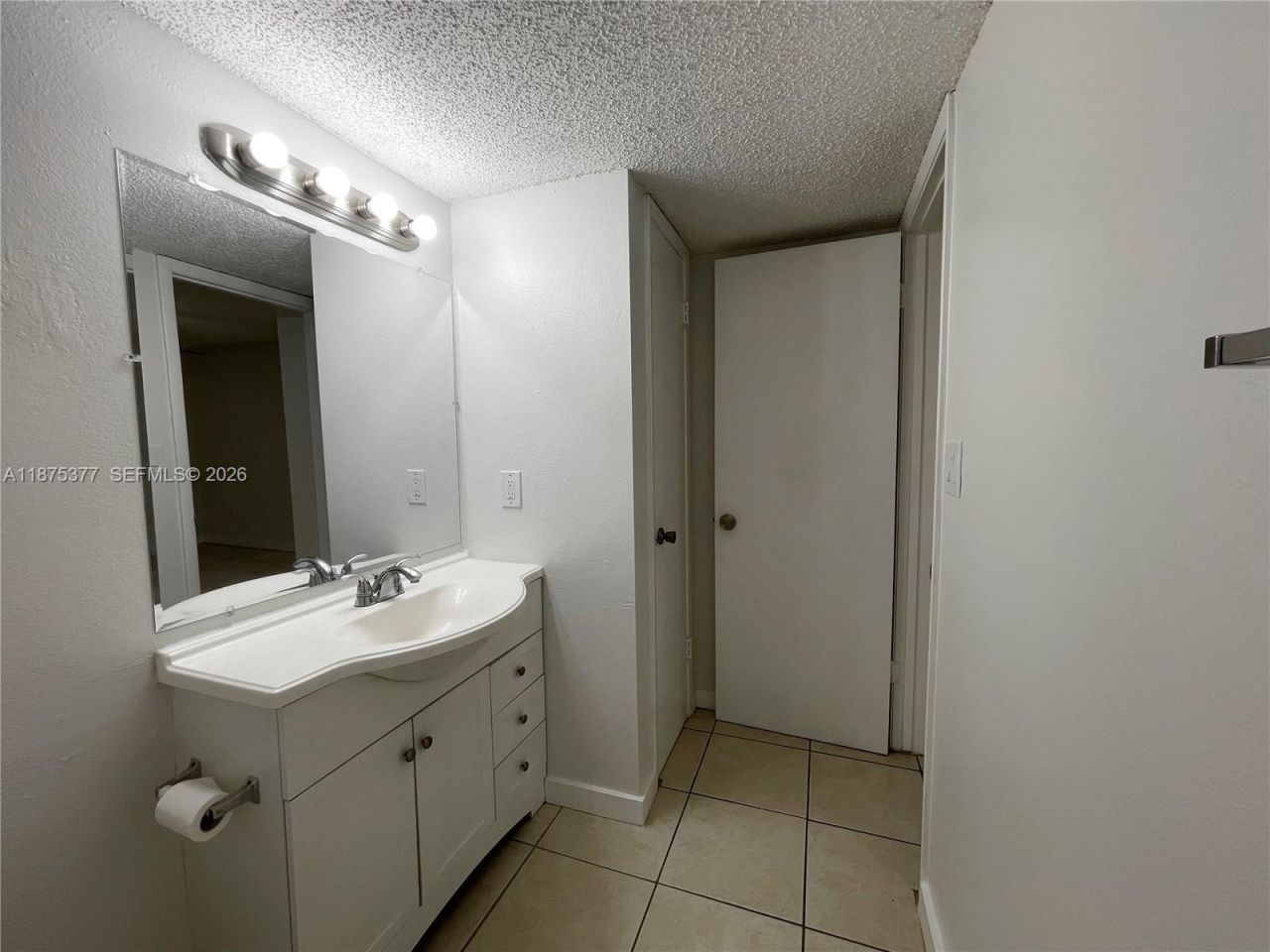 15591 SW 105th Ter, Unit 527, Miami, FL 33196 Photo