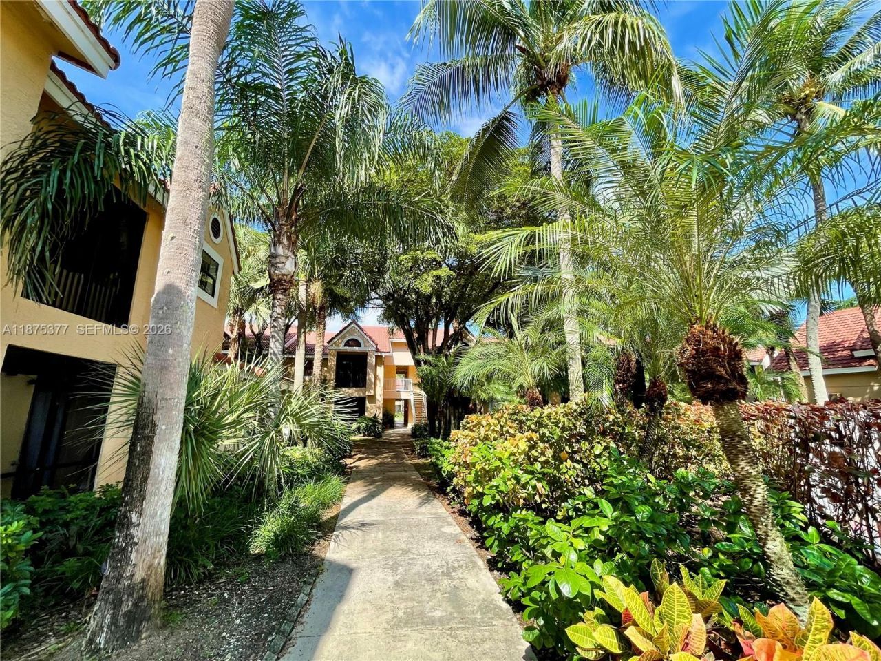 15591 SW 105th Ter, Unit 527, Miami, FL 33196 Photo