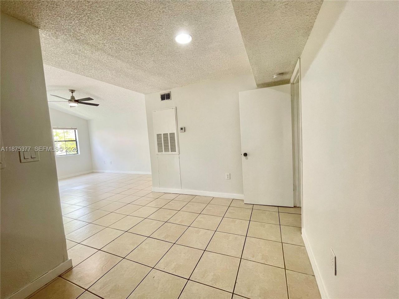 15591 SW 105th Ter, Unit 527, Miami, FL 33196 Photo