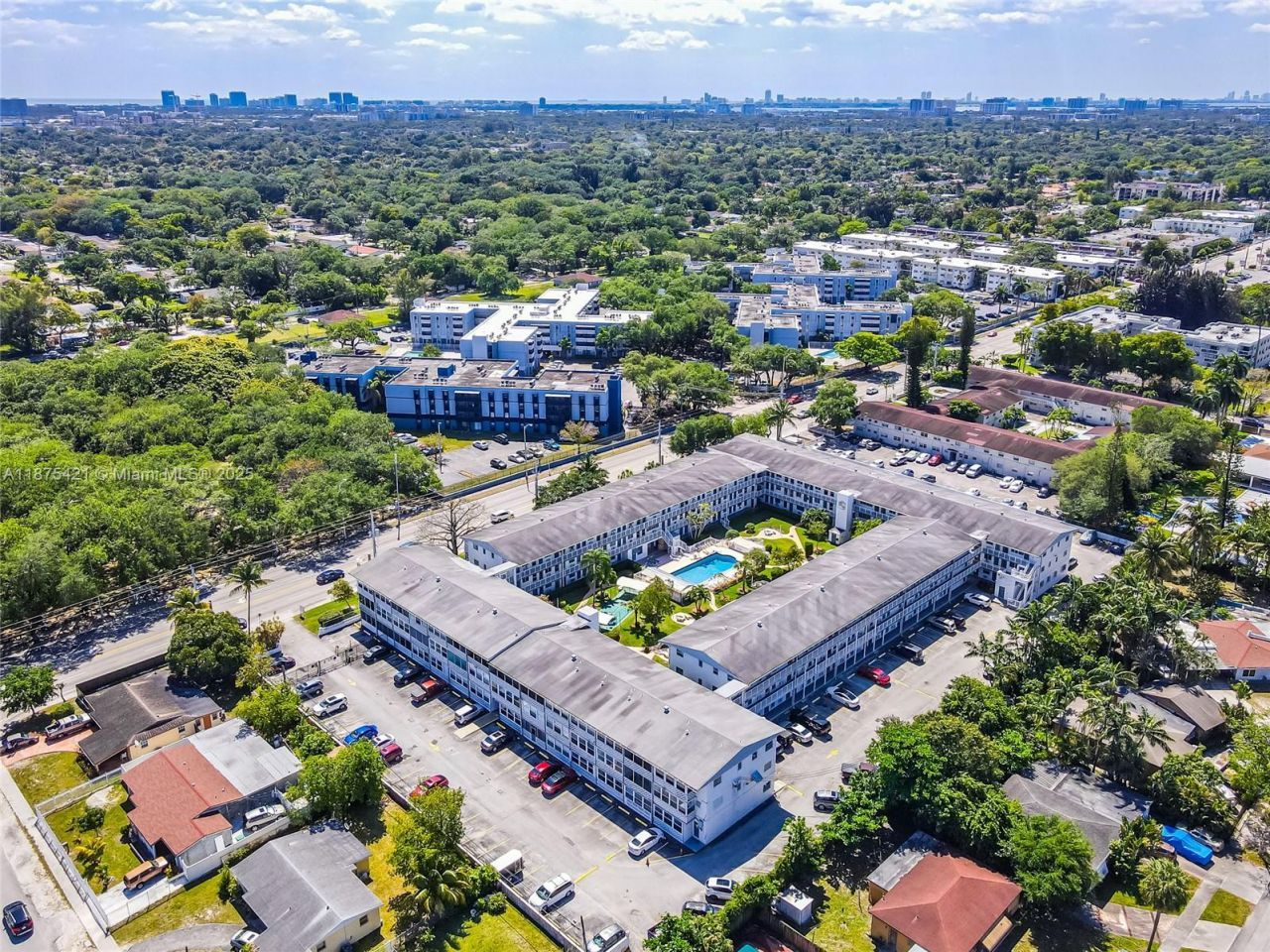 15610 NE 6th Ave, Unit 5C, Miami, FL 33162 Photo