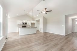 1028 Woodside Dr. photo 4