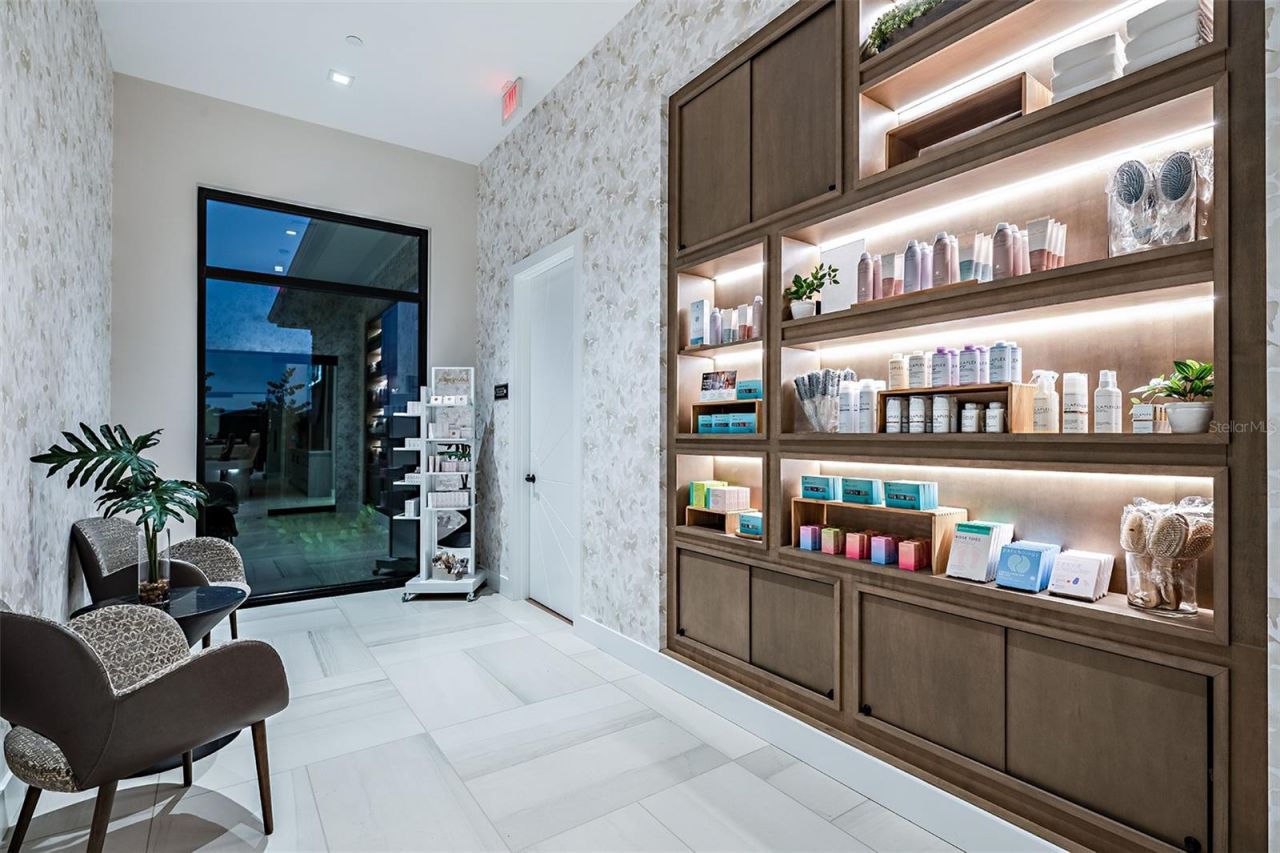 7825 Coral Sea Lane, Palmetto, FL 34221 Photo