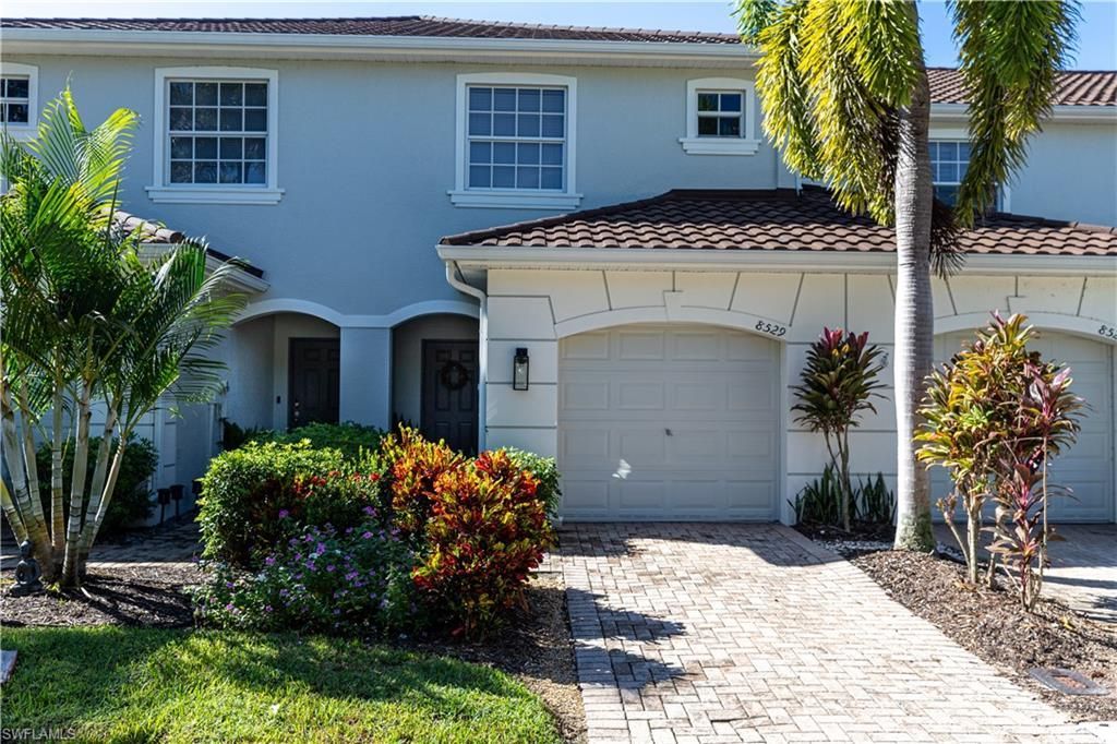 8529 Athena Ct, Lehigh Acres, FL 33971 Photo