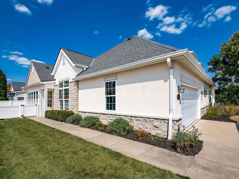 2704 Scioto Station Drive, Columbus, OH 43204 Photo 1