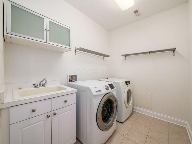 2704 Scioto Station Drive, Columbus, OH 43204 Photo 21