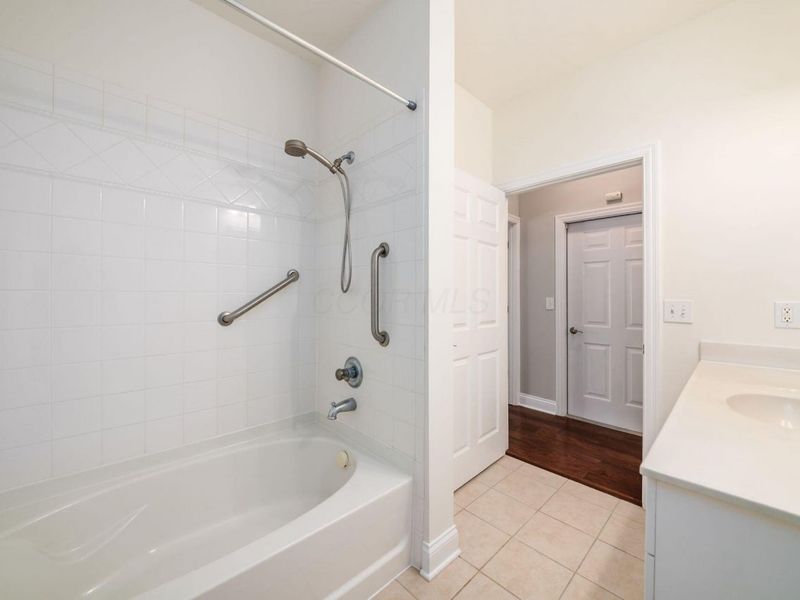 2704 Scioto Station Drive, Columbus, OH 43204 Photo 24