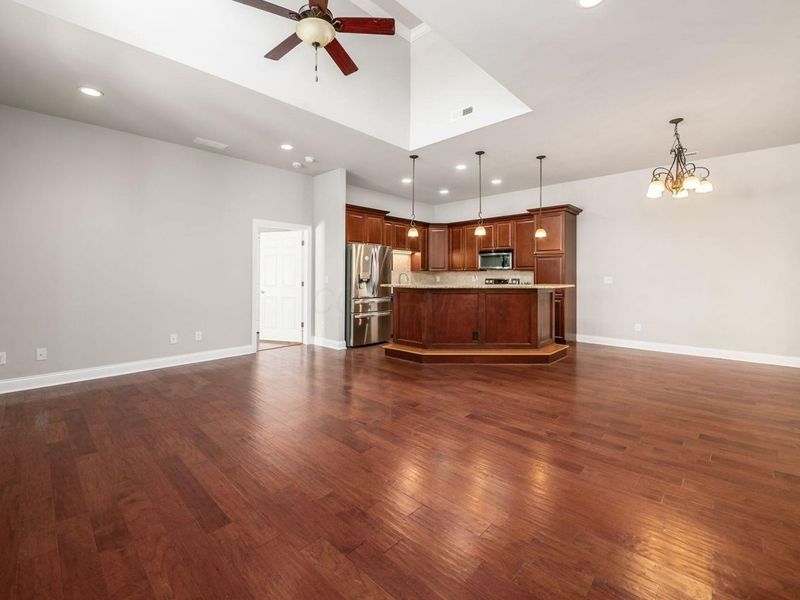 2704 Scioto Station Drive, Columbus, OH 43204 Photo 5