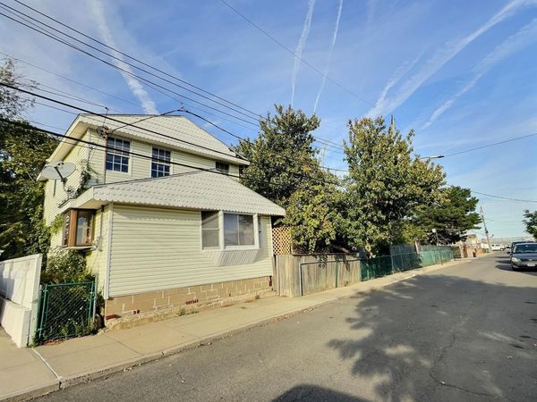 815 Walton Road, Queens, NY 11693