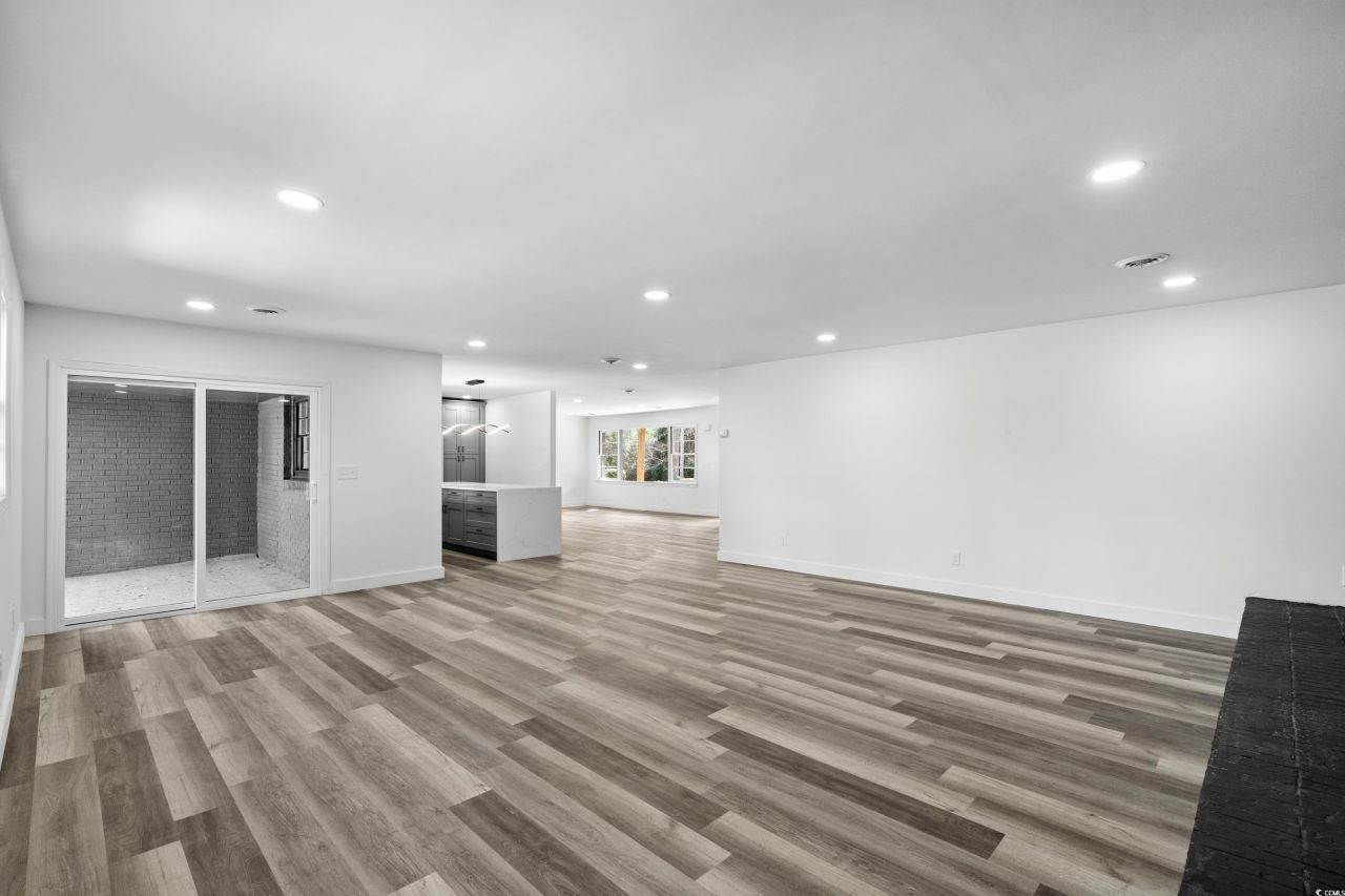 3807 Casey St. Photo 13