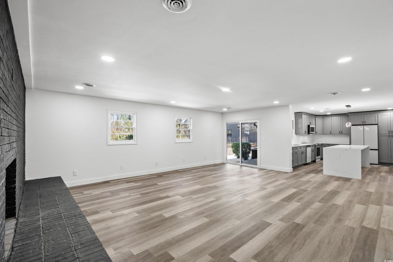 3807 Casey St. Photo 14