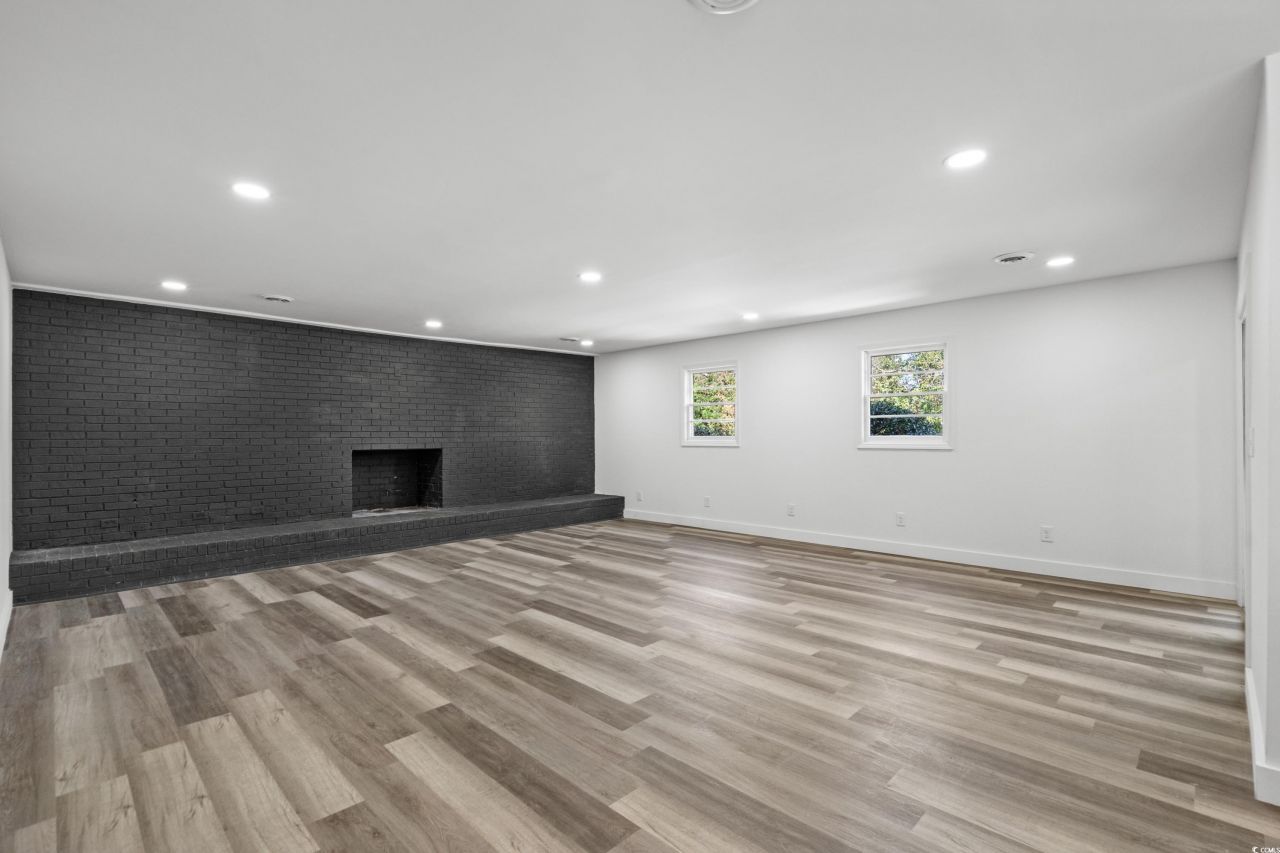 3807 Casey St. Photo 5