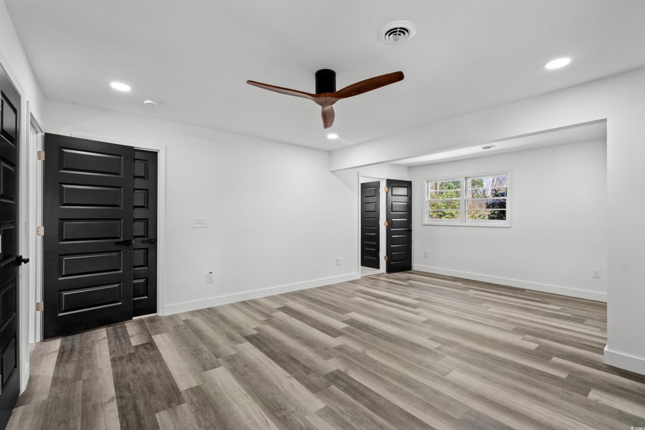 3807 Casey St. Photo 6