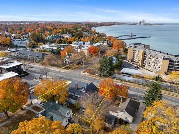 202 Michigan Avenue, Charlevoix, MI 49720
