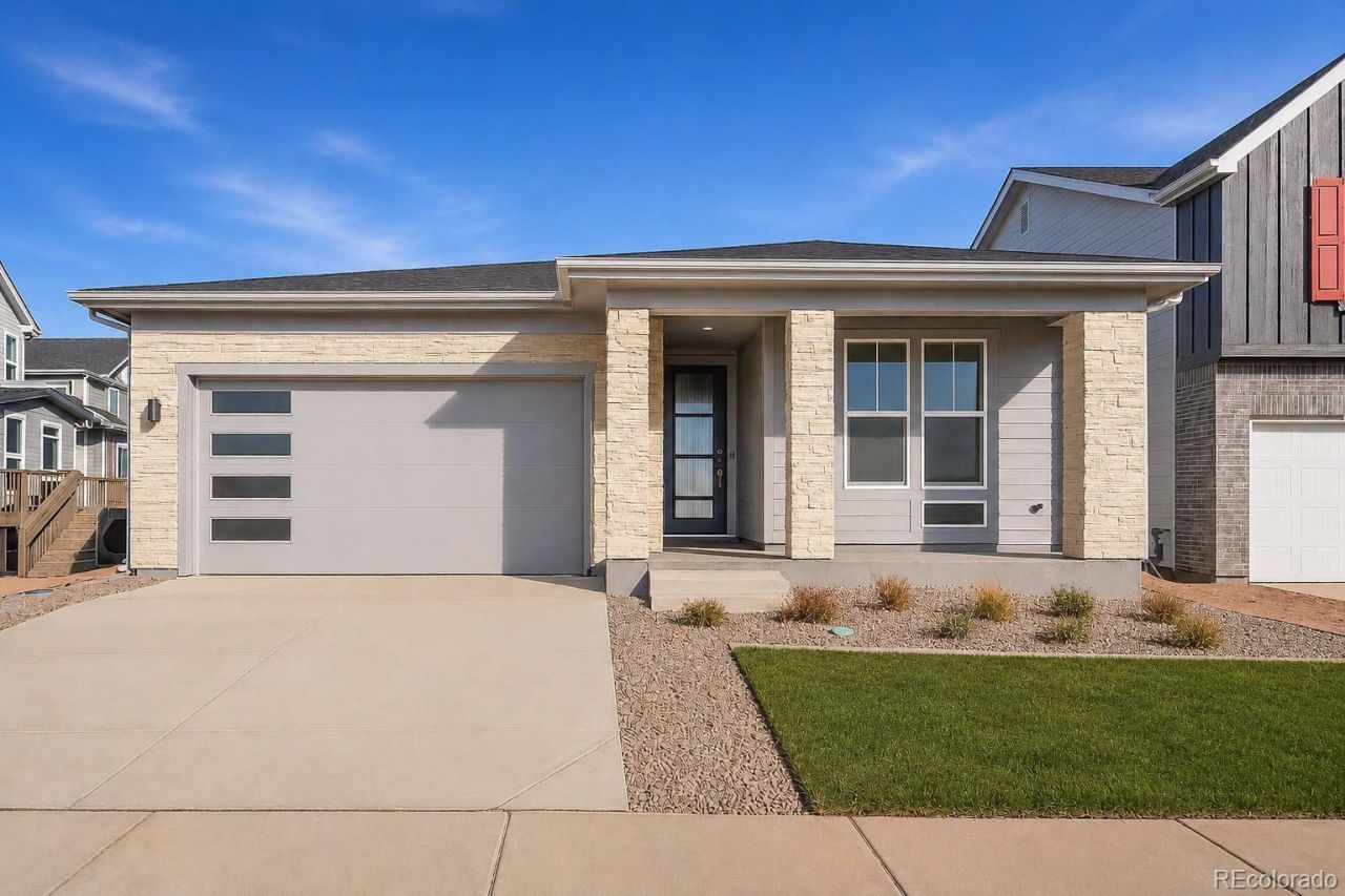8872 Pennycress Drive, Littleton, CO 80125 Main Photo