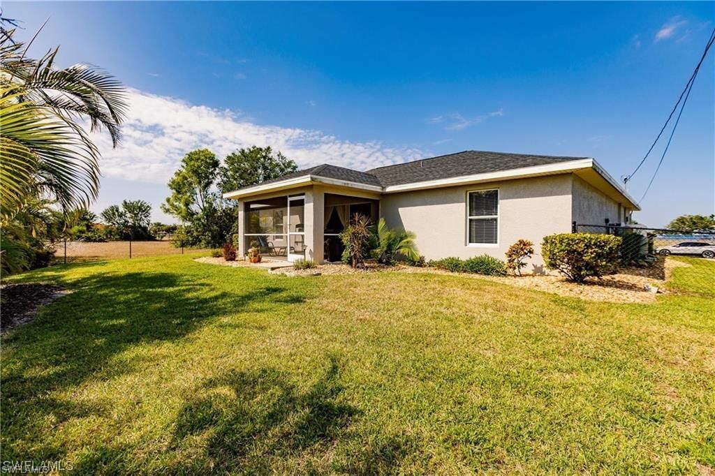 1809 NE 12th Pl, Cape Coral, FL 33909 Photo