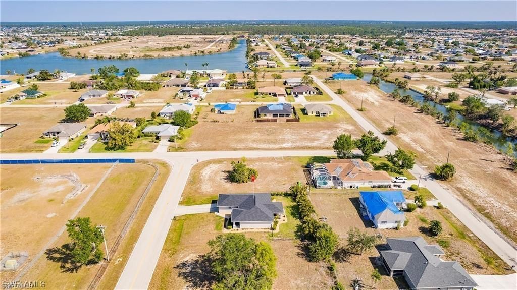 1809 NE 12th Pl, Cape Coral, FL 33909 Photo