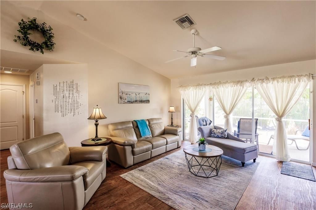 1809 NE 12th Pl, Cape Coral, FL 33909 Photo