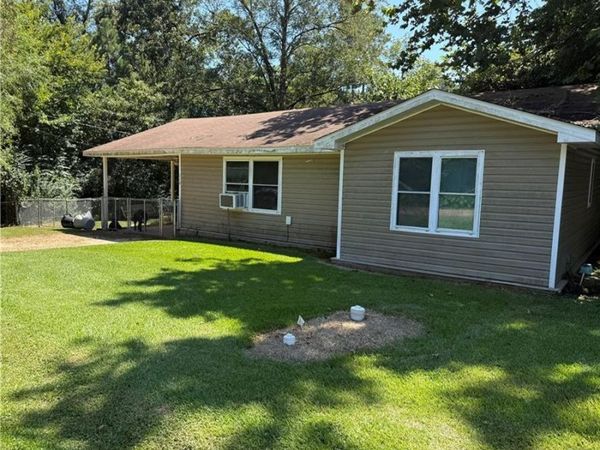 116 WALKER Drive, Pineville, LA 71360