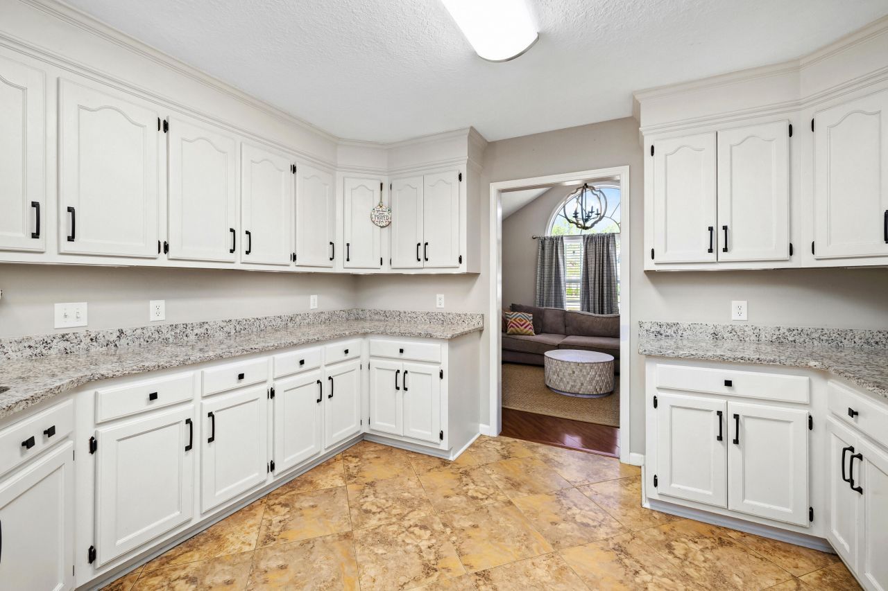 1111 Nicole Drive Photo 22