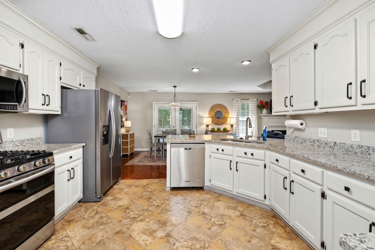 1111 Nicole Drive Photo 24