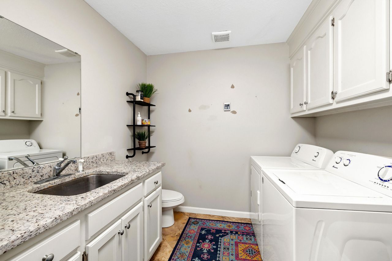 1111 Nicole Drive Photo 27