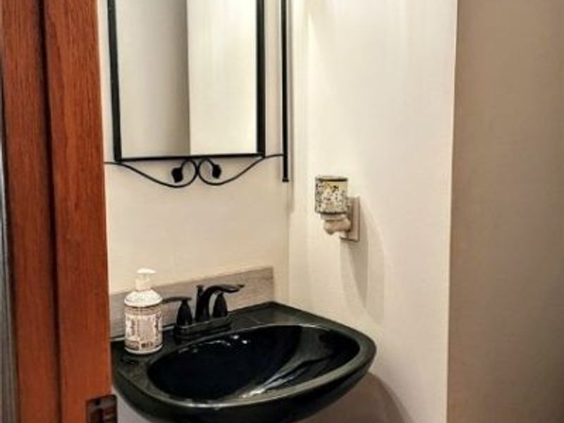 919 Glenview Drive, Huron, OH 44839 Photo 5