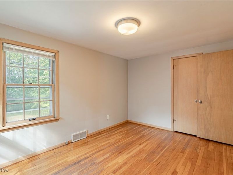 2463 Derbyshire Road, Cleveland Heights, OH 44106 Photo 21