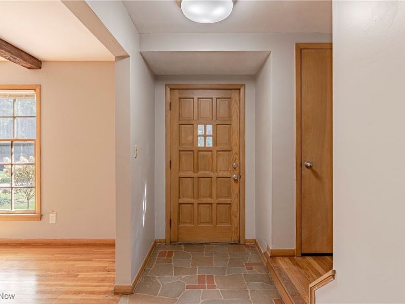 2463 Derbyshire Road, Cleveland Heights, OH 44106 Photo 3