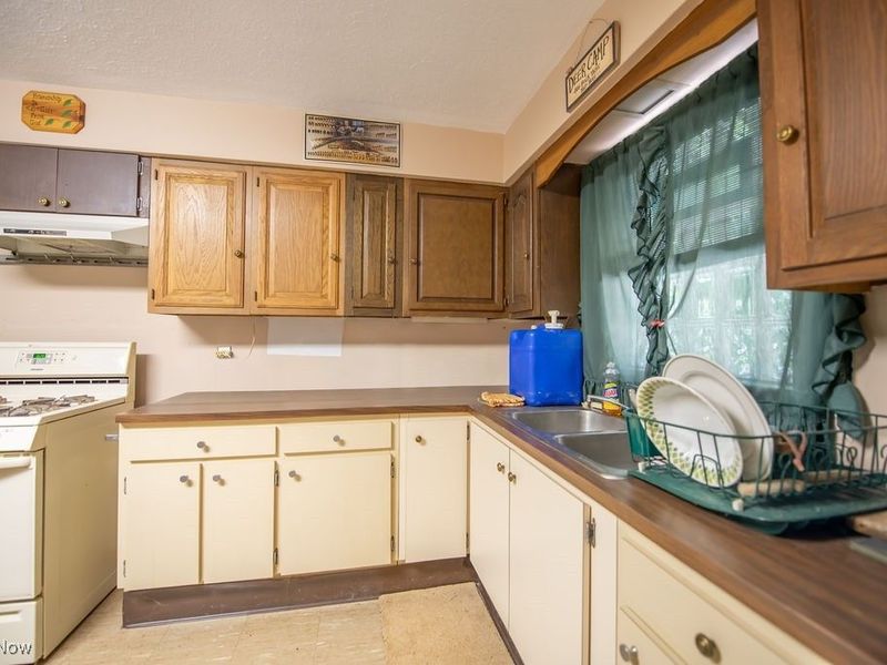 868 Township Road 278, Bergholz, OH 43908 Photo 13