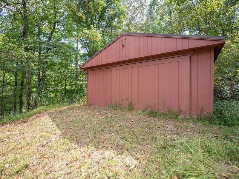 868 Township Road 278, Bergholz, OH 43908 Photo 22