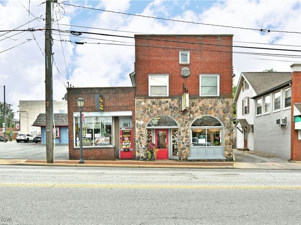 12 - 14 N Main Street, Hubbard, OH 44425