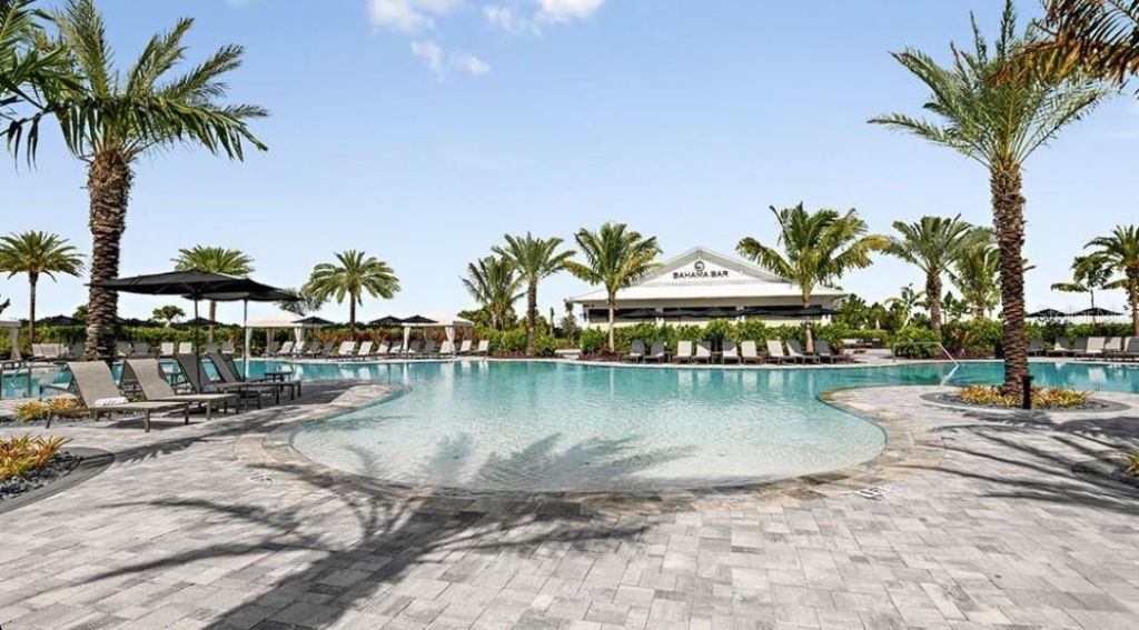 7907 Coral Sea Lane, Palmetto, FL 34221 Photo