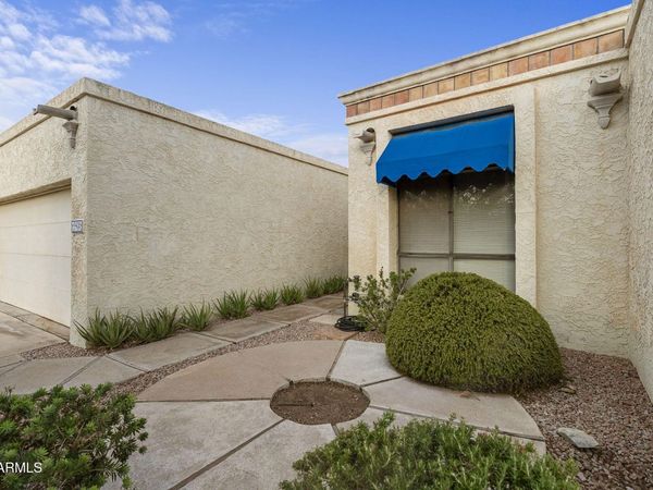 9406 S 47TH Place, Phoenix, AZ 85044