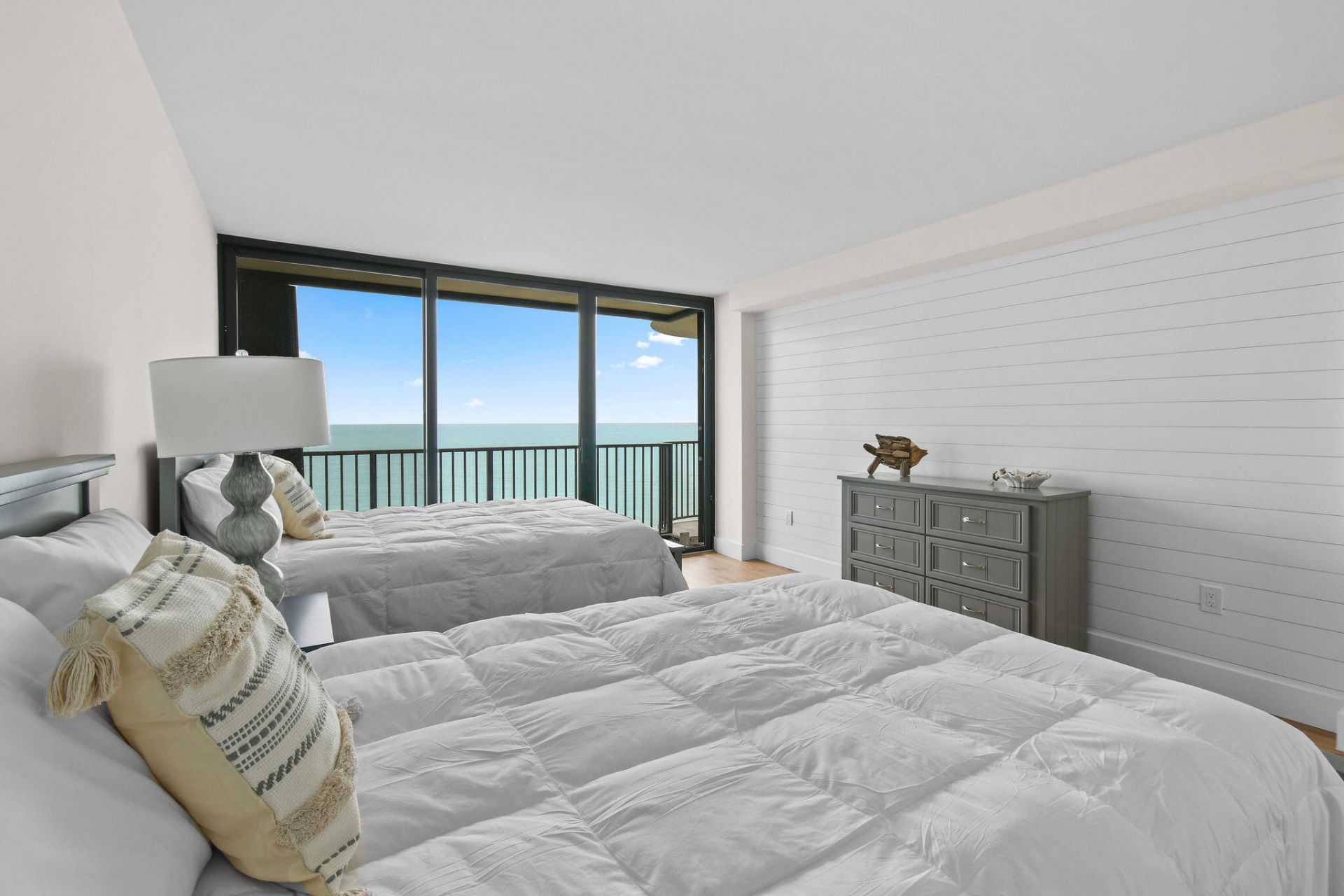 400 Beach Road, Unit 903, Tequesta, FL 33469 Photo