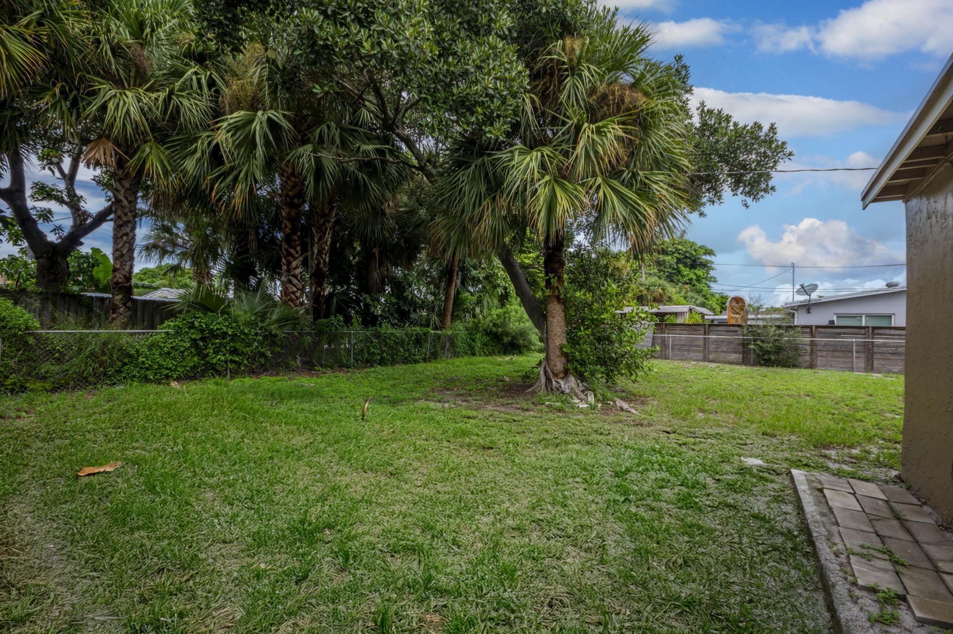 1023 N Australian Avenue, West Palm Beach, FL 33401 Photo