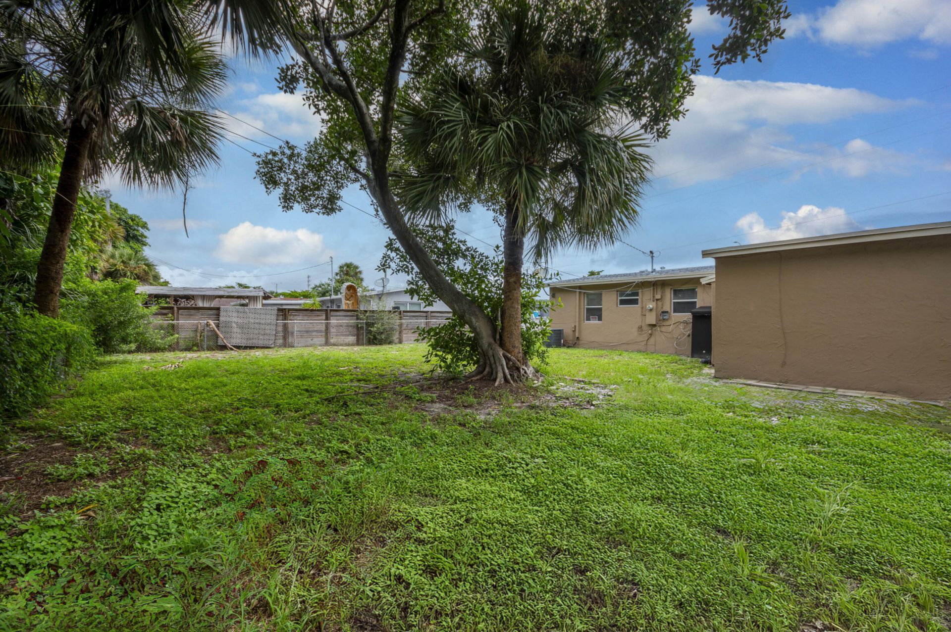 1023 N Australian Avenue, West Palm Beach, FL 33401 Photo